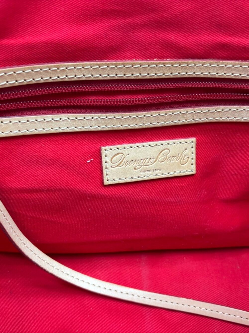 Vintage Dooney & Bourke All Weather Leather Equestrian Bag & Matching Pouch Set - Picture 8 of 9
